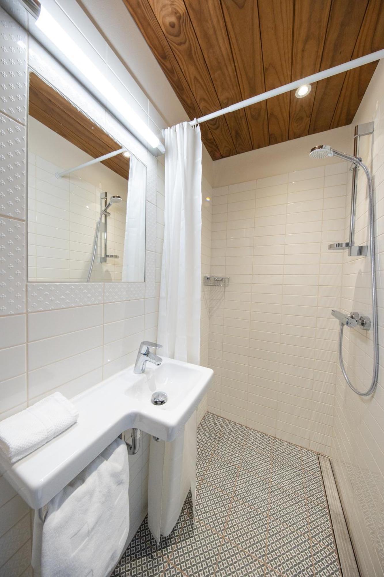 Aasa Kuelalistemaja Hotell Viljandi  Rum bild