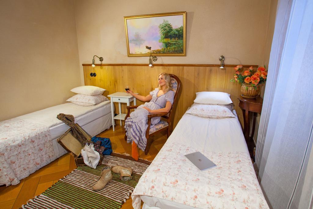 Aasa Kuelalistemaja Hotell Viljandi  Exteriör bild