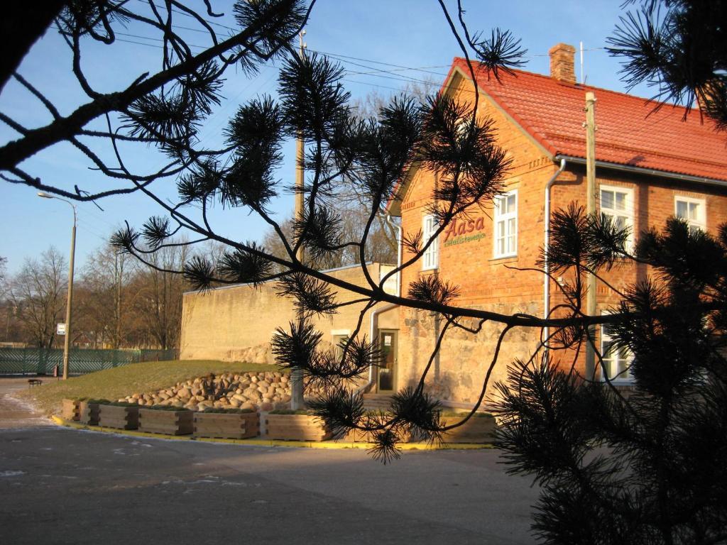 Aasa Kuelalistemaja Hotell Viljandi  Exteriör bild